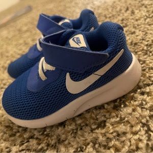 Blue Nike size 4C